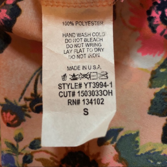 BJewel Dressy Floral Flow Tank - Picture 7 of 8